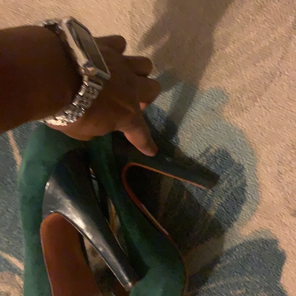 Beautiful Suede and Patent Heels 👠 🤩❤️ - Picture 7 of 9